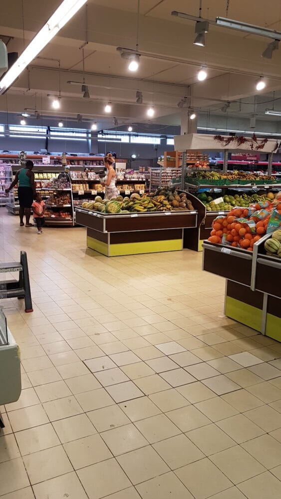 Centre Commercial Montjoly 2