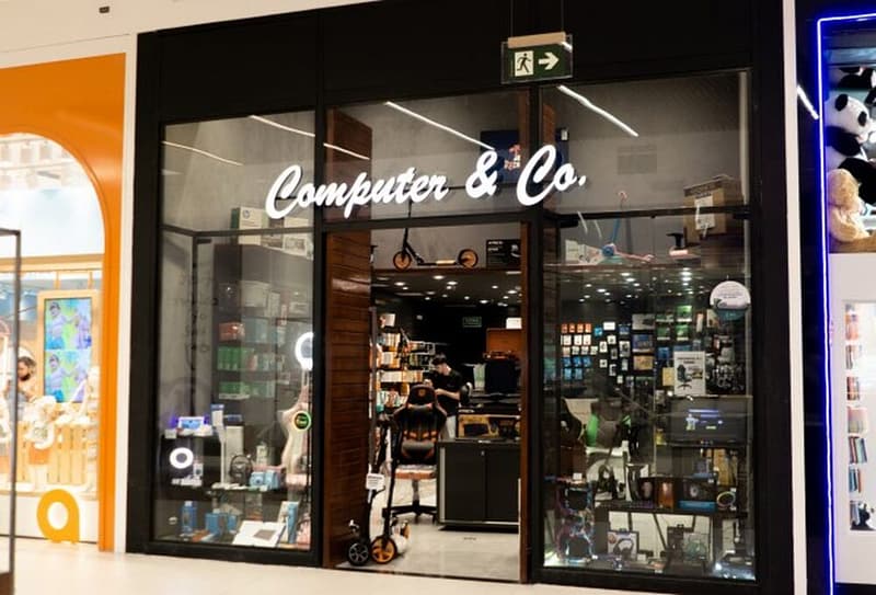 COMPUTER & CO