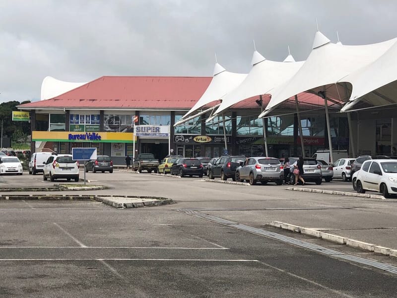 Centre Commercial Montjoly 2