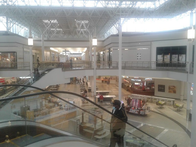 Governors Square Boulevard